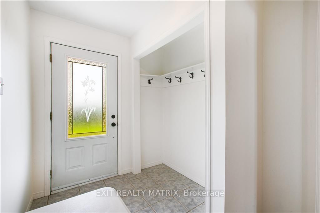 Photo 7 of 142 High Street, Champlain, Vankleek Hill — HOMEH
