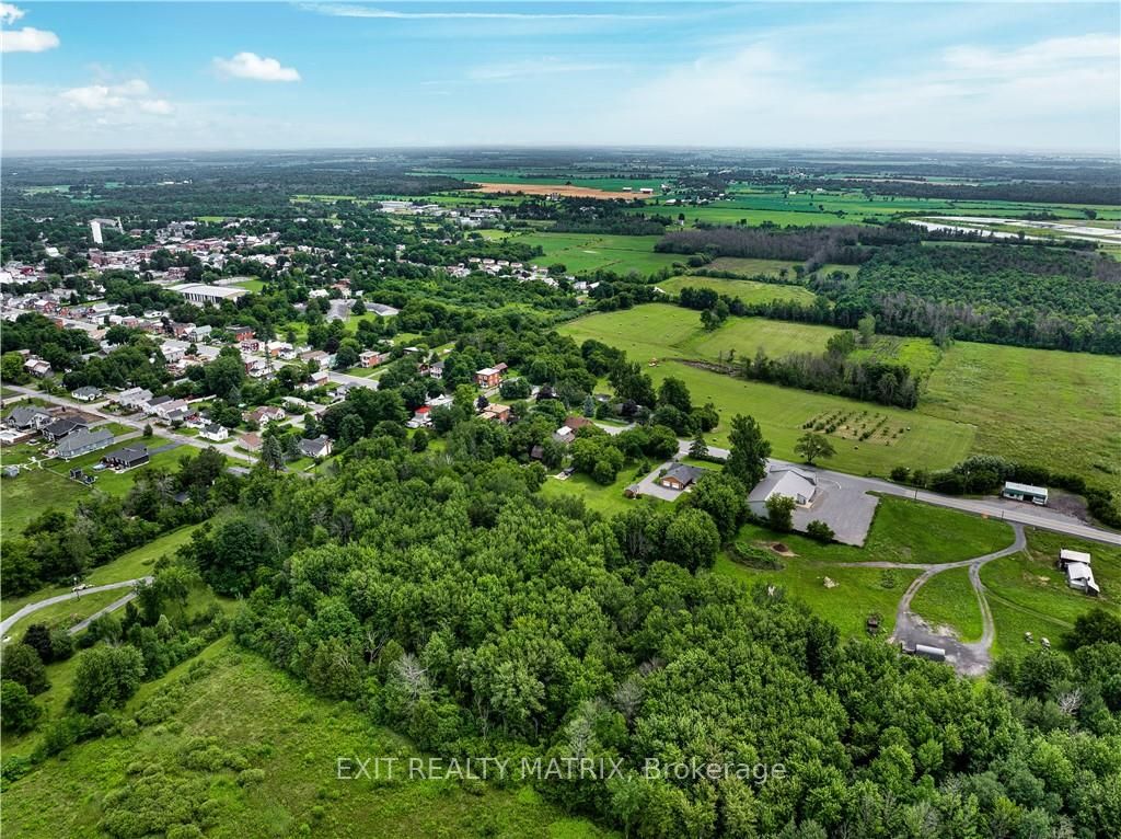 Photo 28 of 142 High Street, Champlain, Vankleek Hill — HOMEH