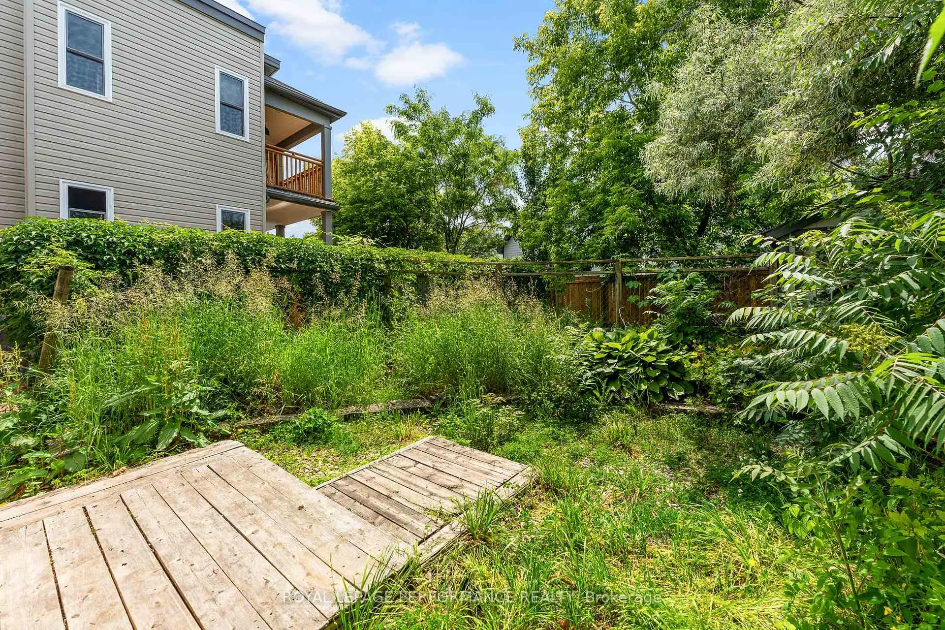 Photo 21 of 236 Britannia Road, Ottawa, Britannia — HOMEH