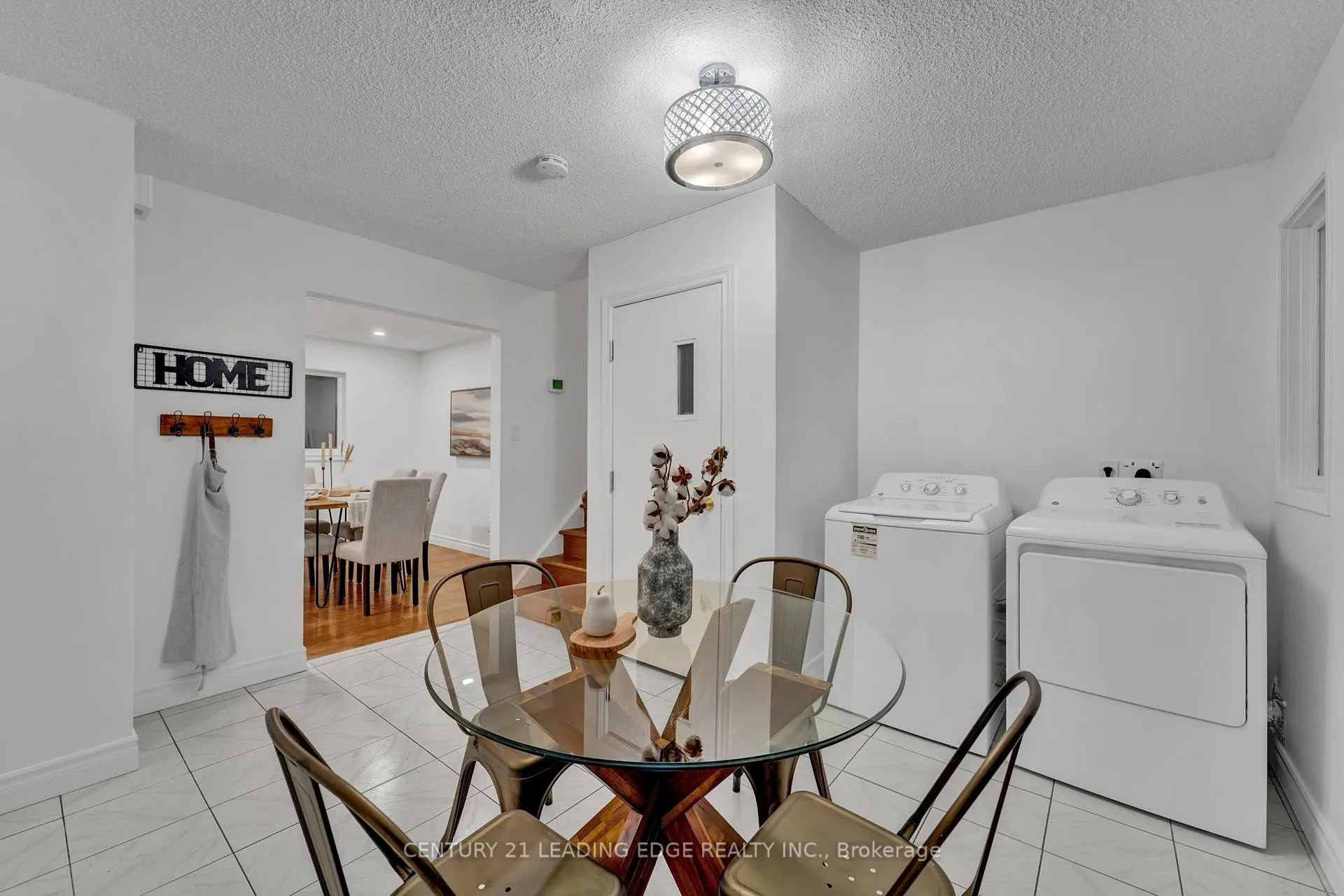 Photo 7 of 832 Donegal Avenue, Oshawa, Vanier — HOMEH