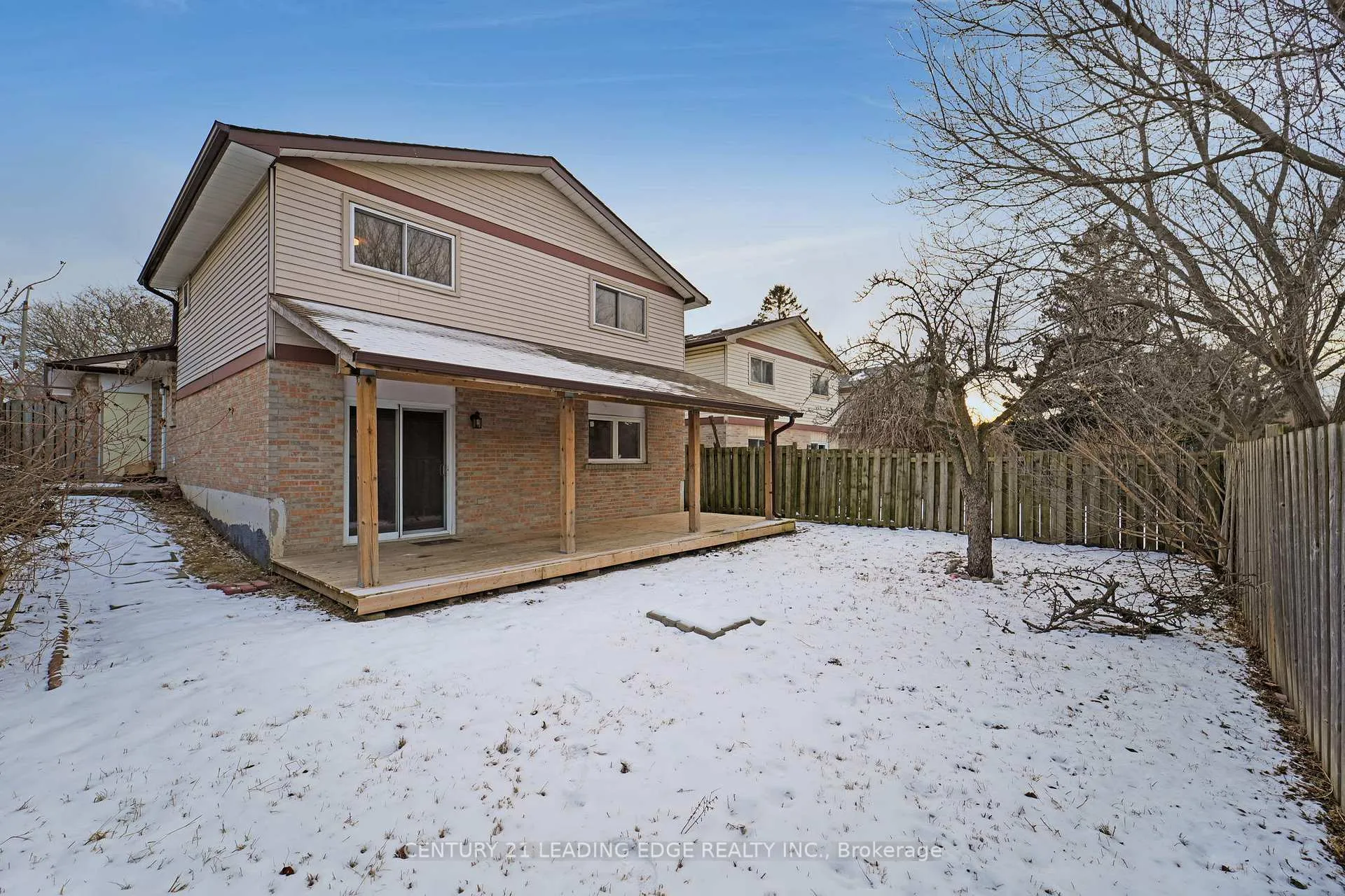 Photo 13 of 832 Donegal Avenue, Oshawa, Vanier — HOMEH