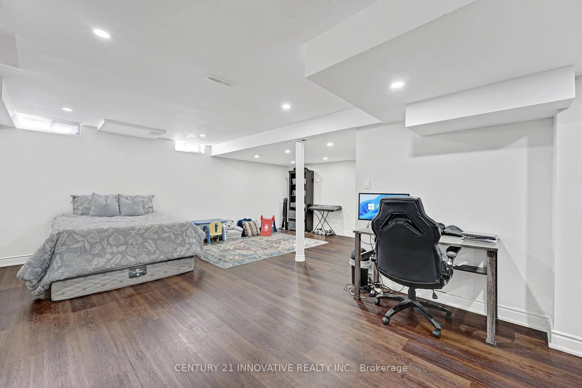 Photo 32 of 13 Pritchard Road, Brampton, Northwest Brampton — HOMEH