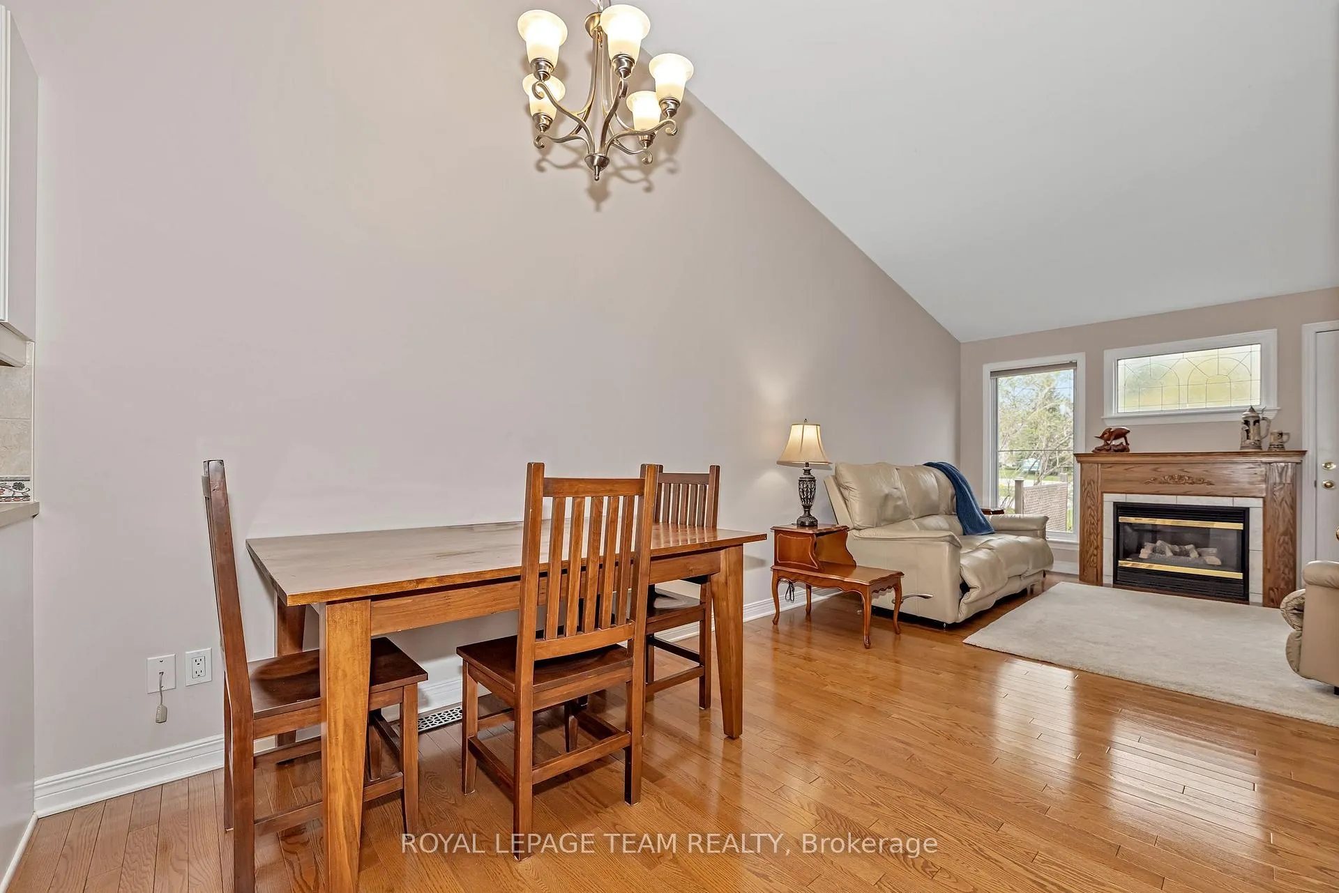 Photo 12 of 2 Peregrine Crescent, Ottawa, Kanata - Bridlewood — HOMEH