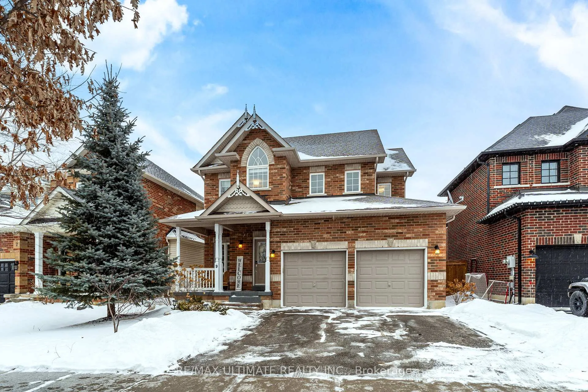 Photo 1 of 9 Foxbury Road, Uxbridge — HOMEH