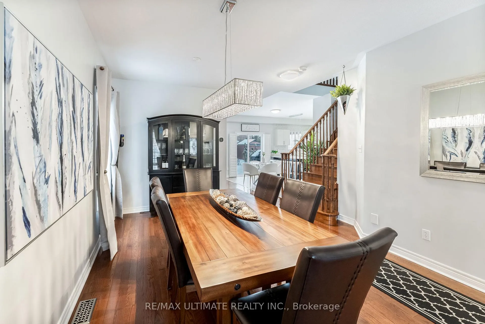 Photo 3 of 9 Foxbury Road, Uxbridge — HOMEH