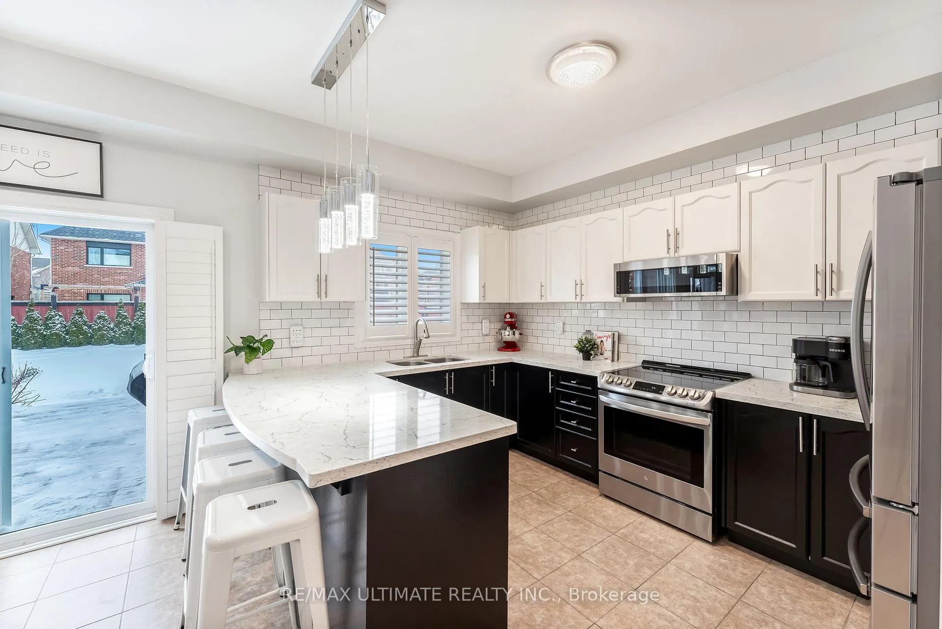 Photo 10 of 9 Foxbury Road, Uxbridge — HOMEH