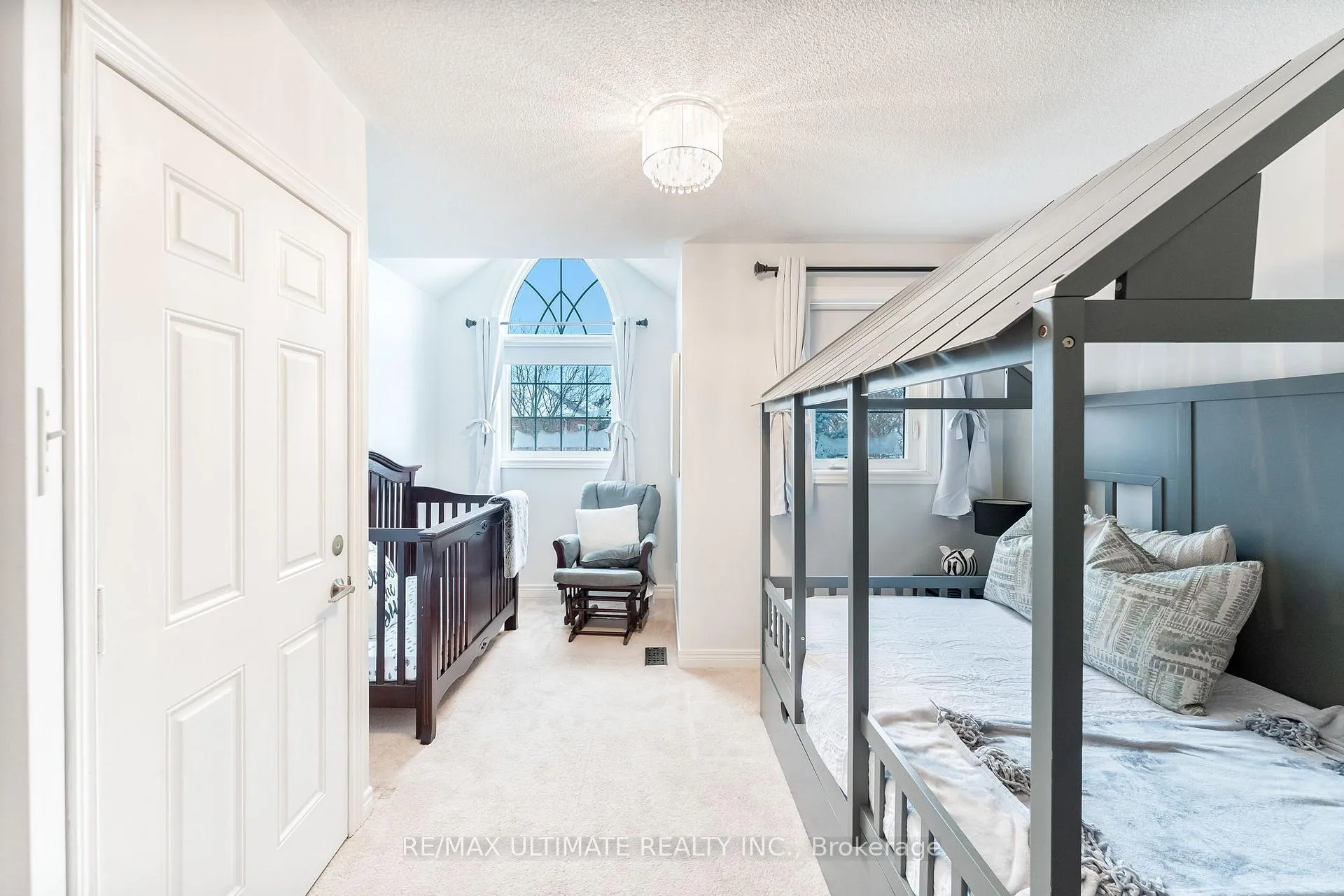 Photo 25 of 9 Foxbury Road, Uxbridge — HOMEH