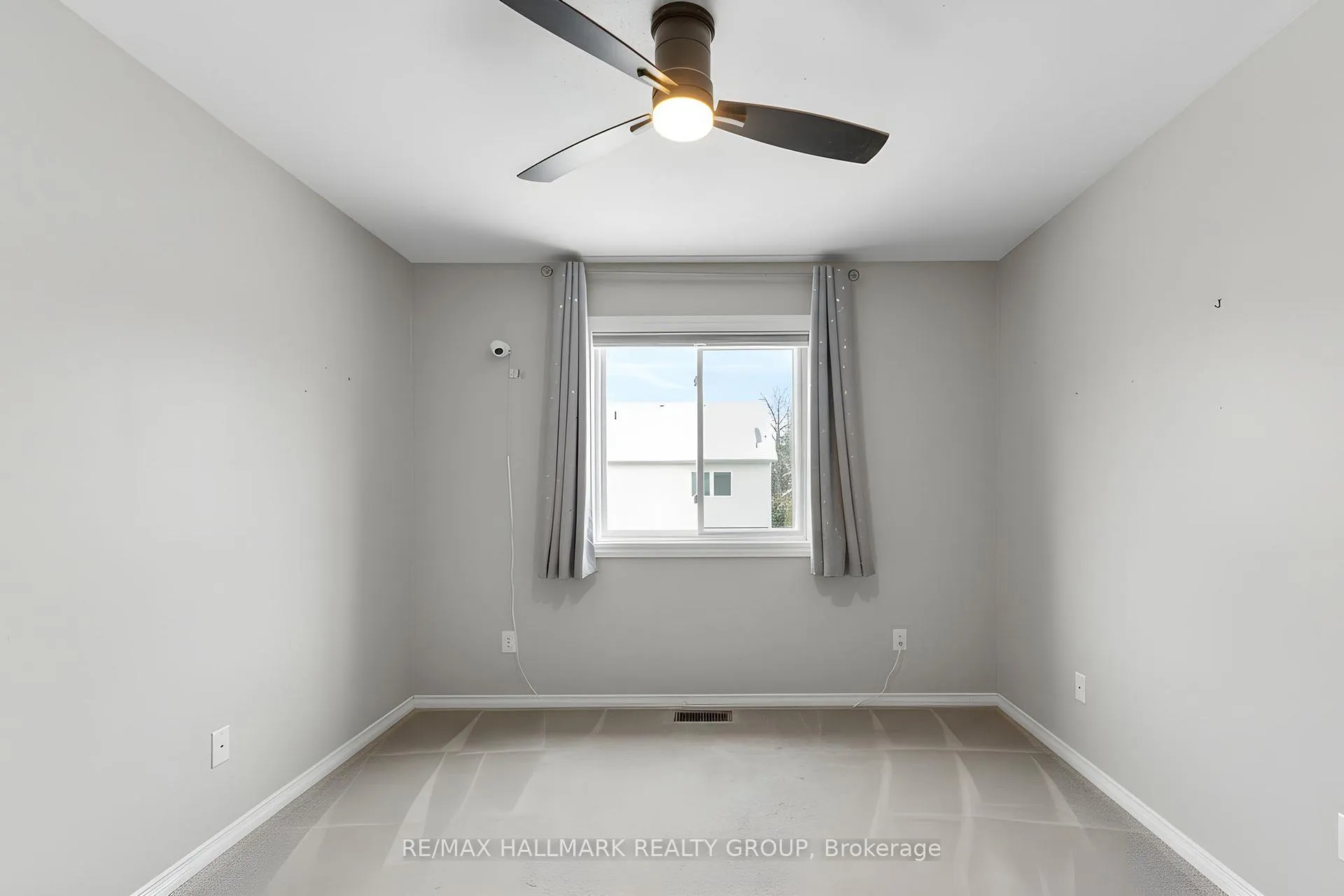 Photo 25 of 37 Roblyn Way, Ottawa, Barrhaven East — HOMEH