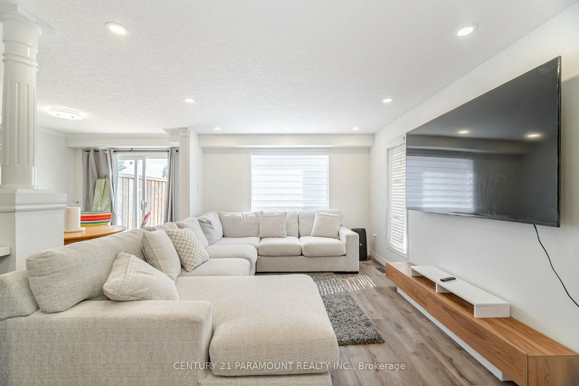 Photo 12 of 78 Periwinkle Street, Kitchener — HOMEH