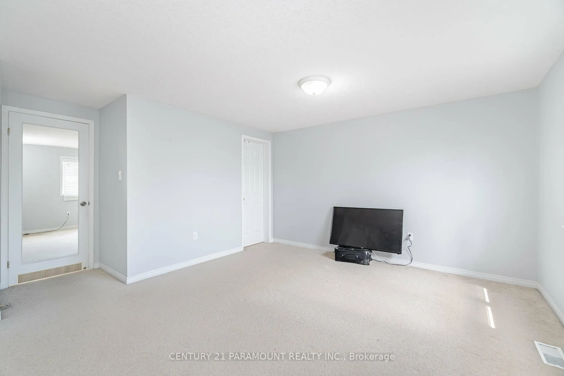 Photo 20 of 78 Periwinkle Street, Kitchener — HOMEH
