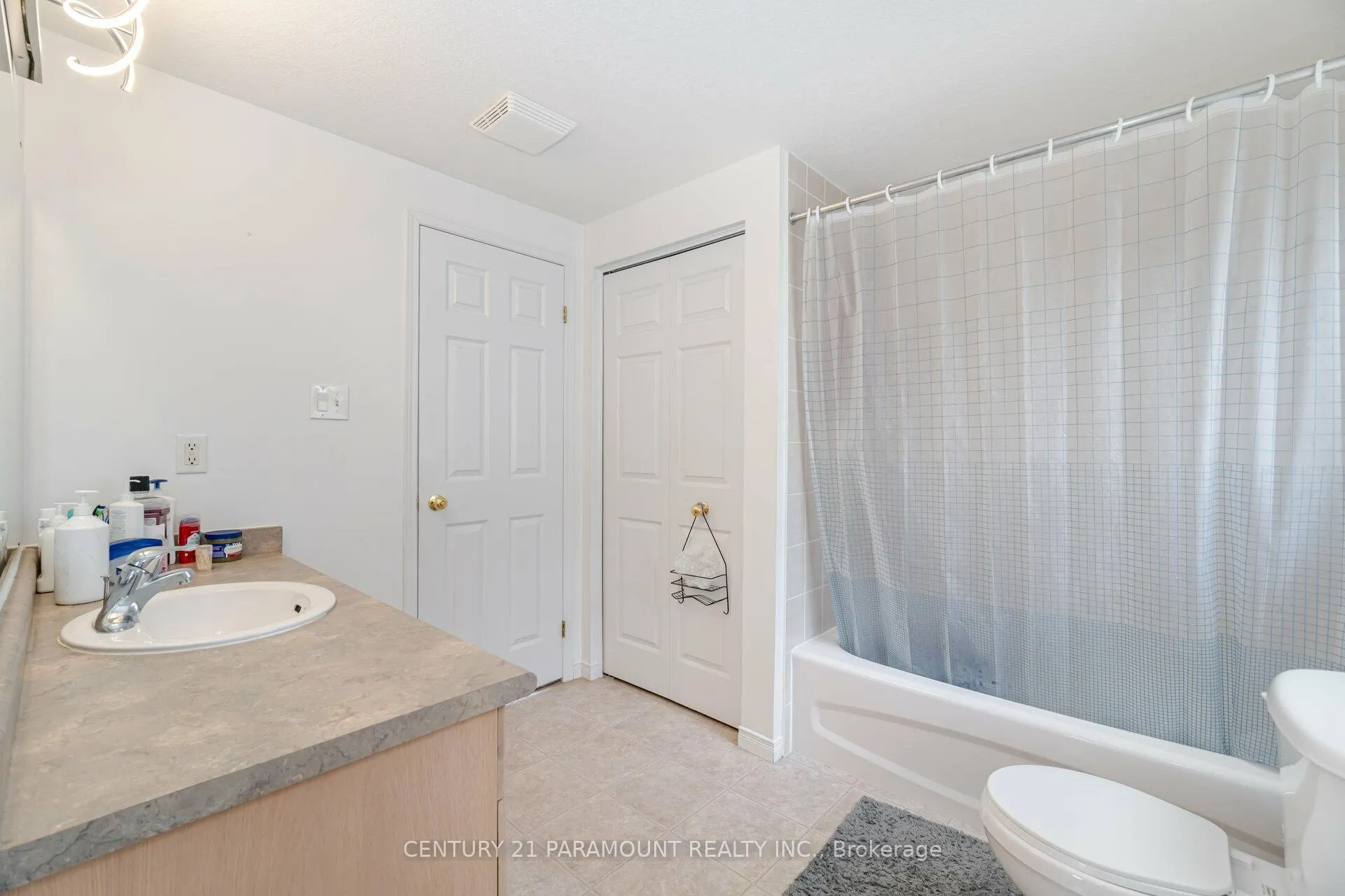 Photo 21 of 78 Periwinkle Street, Kitchener — HOMEH