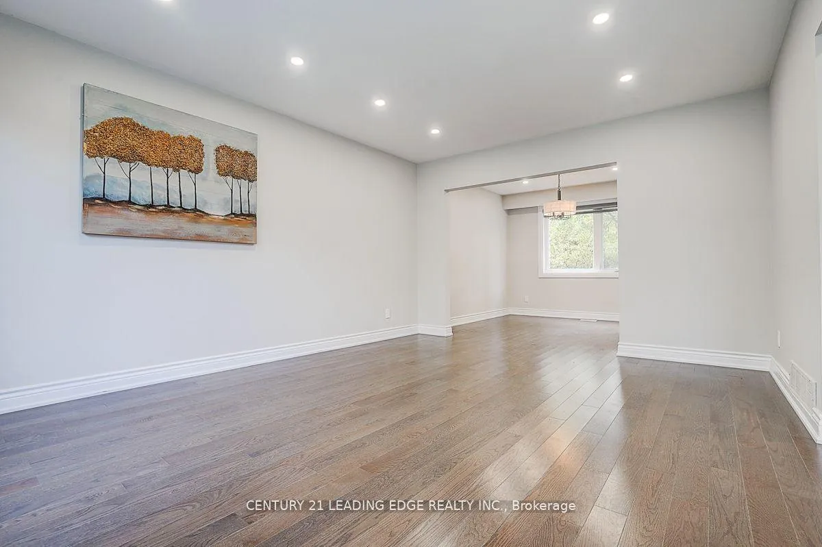 Photo 9 of 83 Southdale Drive, Markham, Bullock — HOMEH