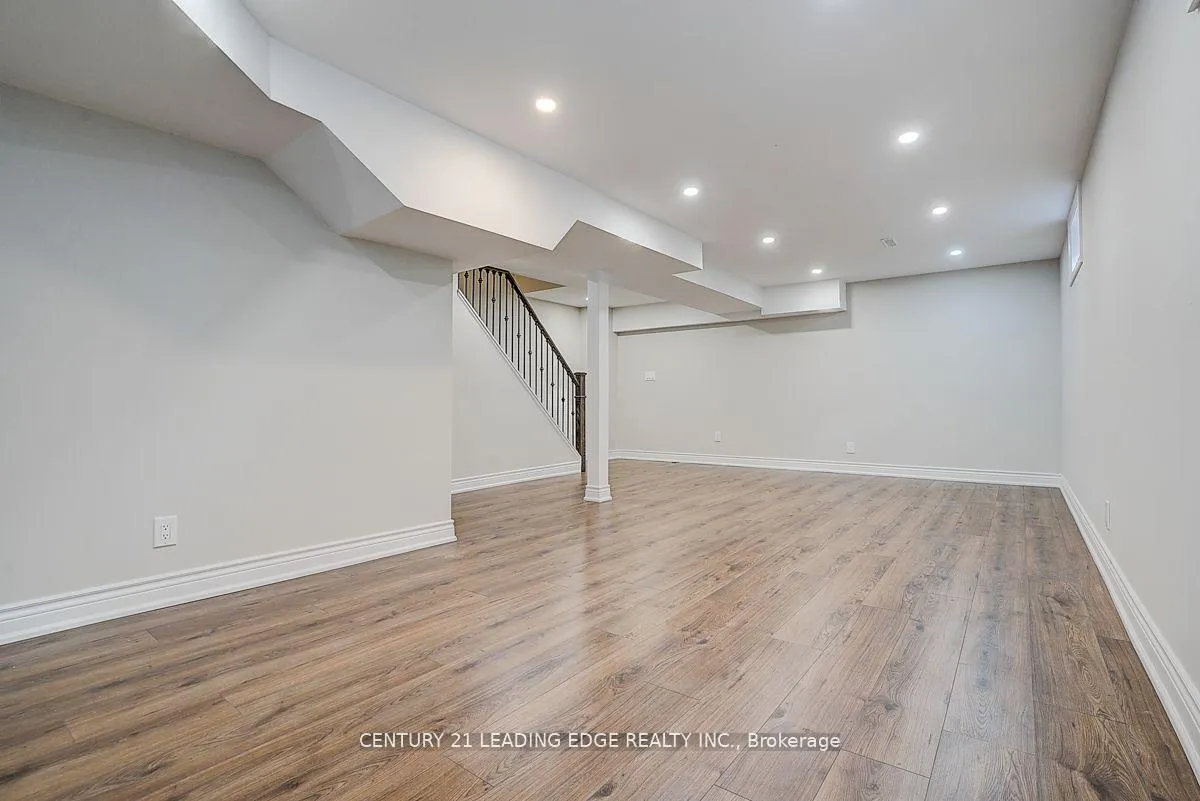 Photo 41 of 83 Southdale Drive, Markham, Bullock — HOMEH