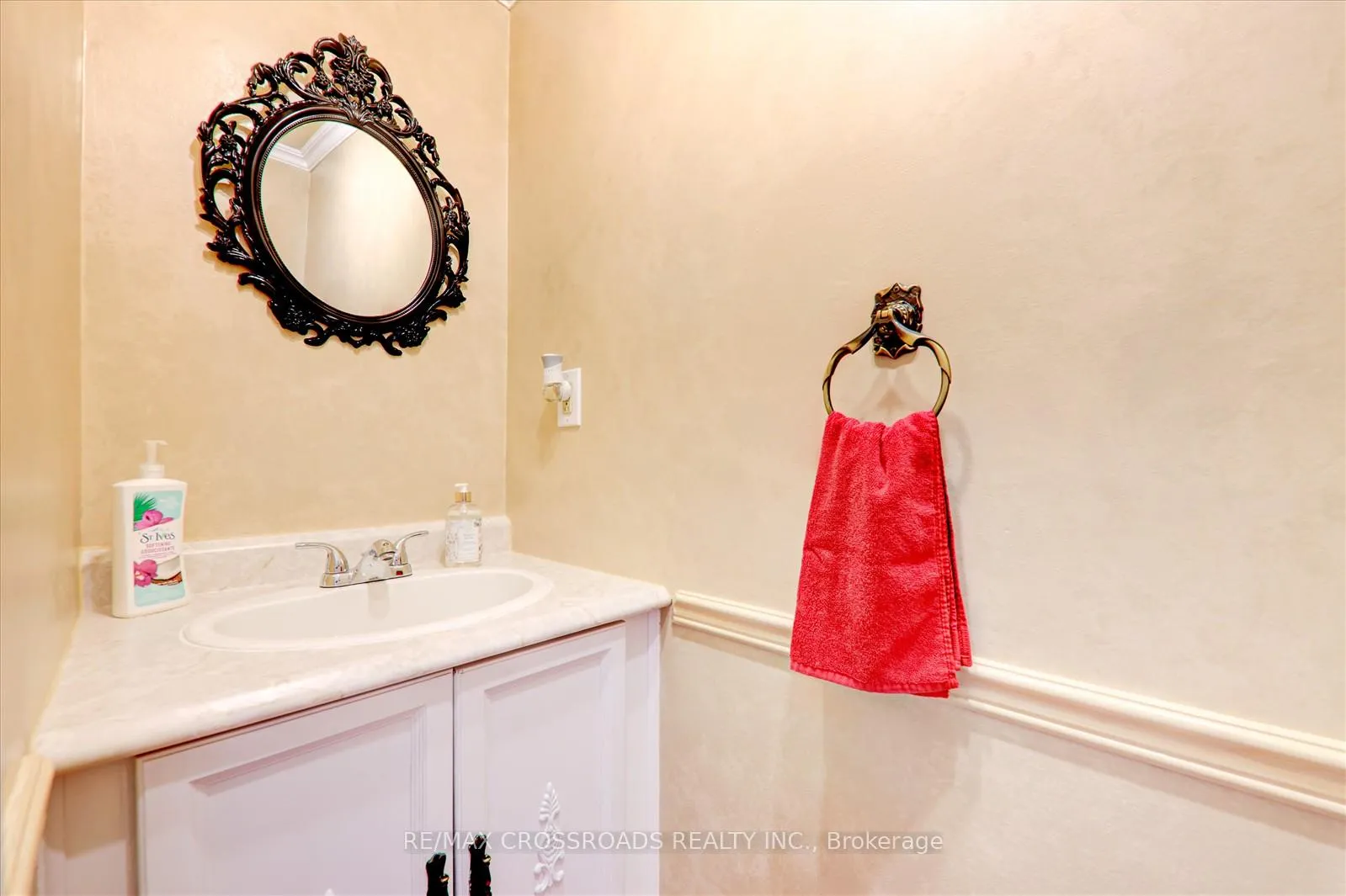 Photo 15 of 1524 Beechlawn Drive, Pickering, Village East — HOMEH