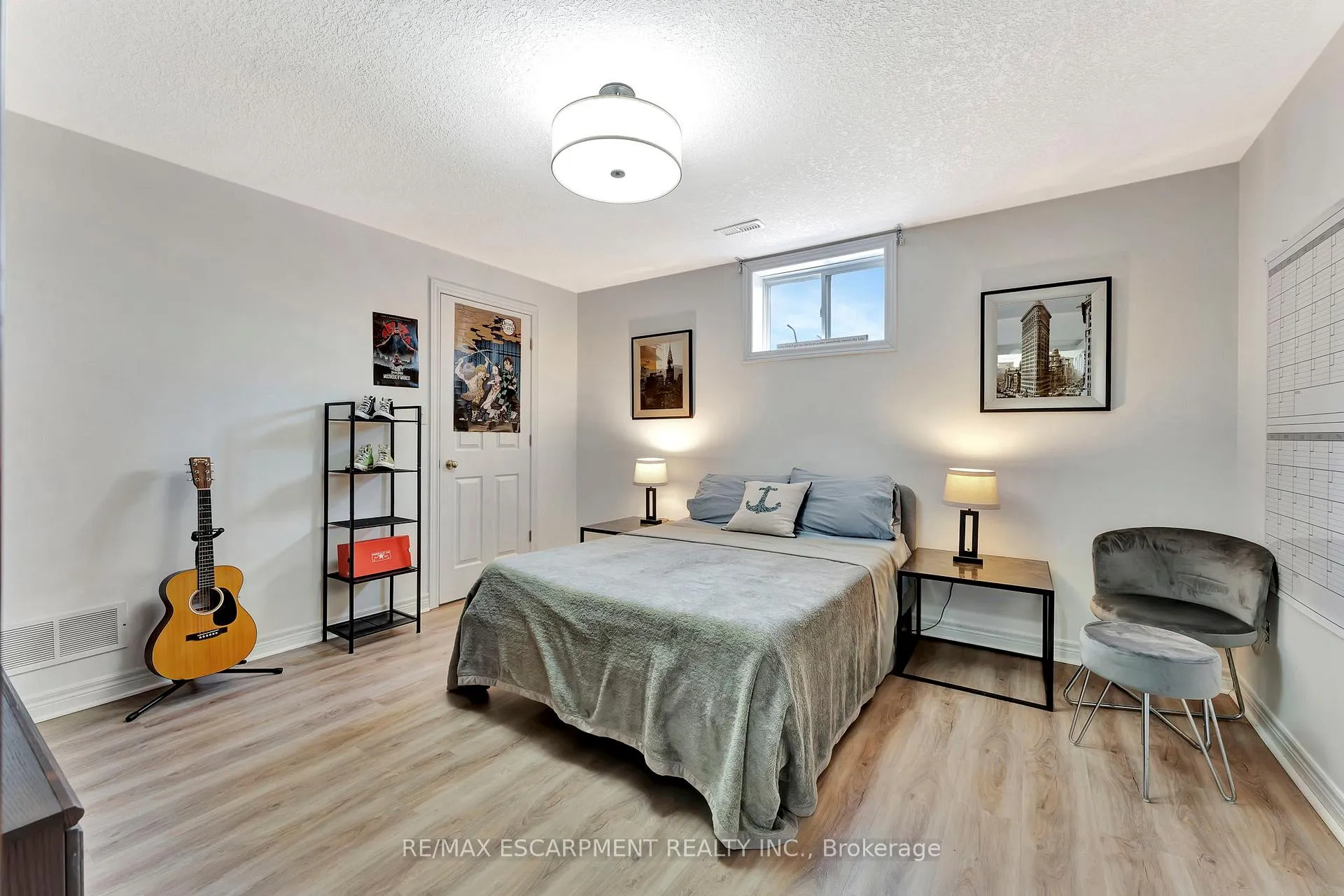 Photo 36 of 37 Oak Crescent, Haldimand — HOMEH