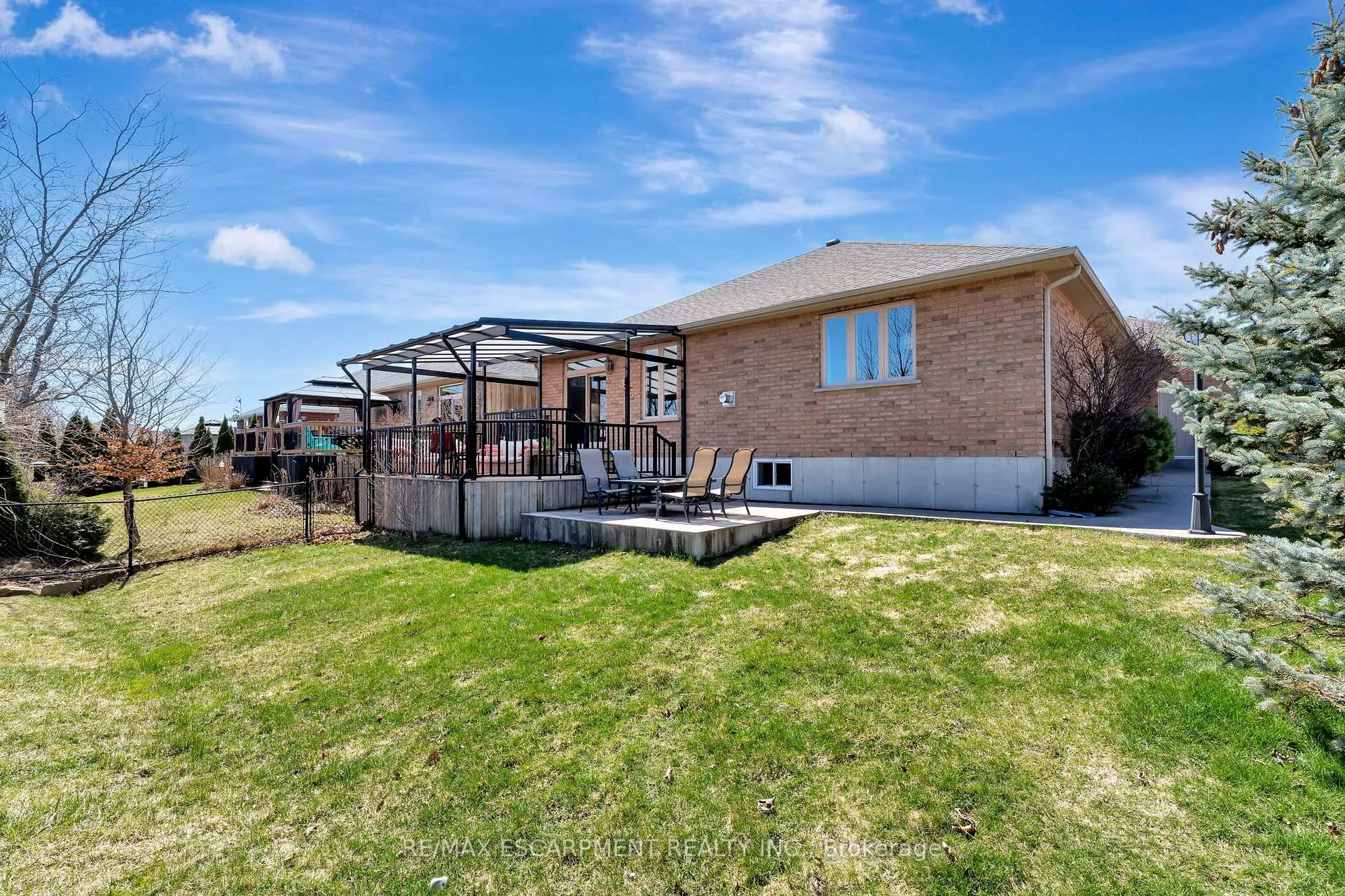 Photo 45 of 37 Oak Crescent, Haldimand — HOMEH