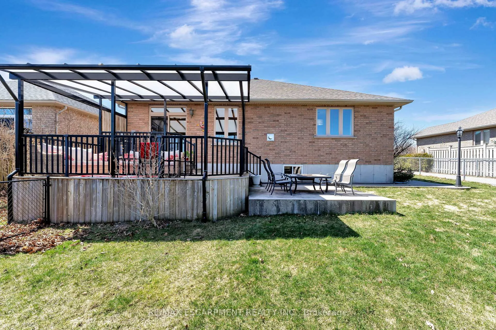Photo 46 of 37 Oak Crescent, Haldimand — HOMEH