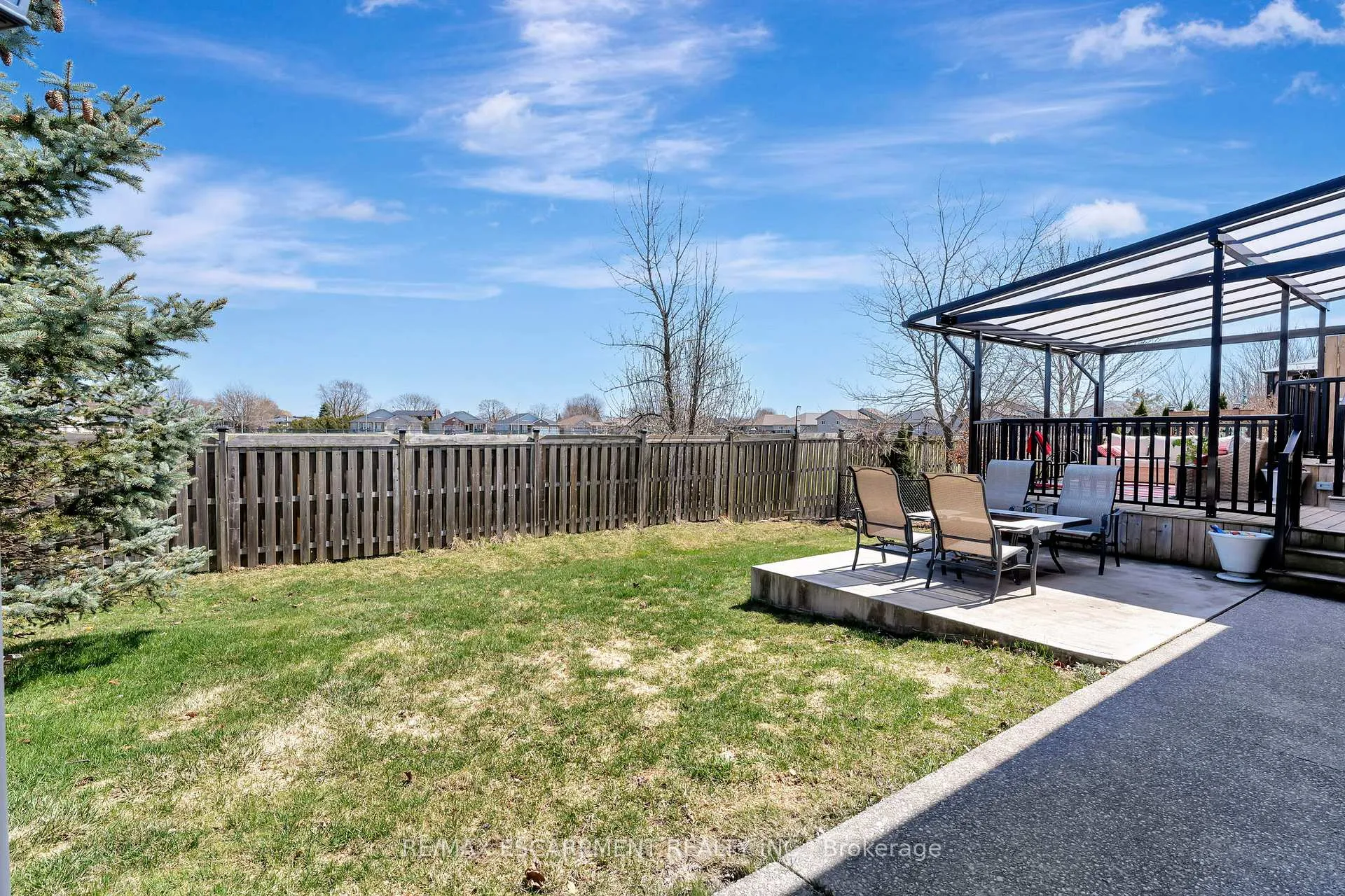 Photo 47 of 37 Oak Crescent, Haldimand — HOMEH