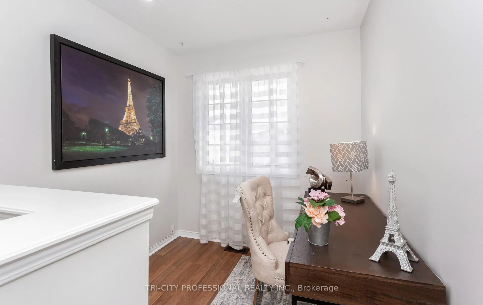 Photo 21 of 8 Wicklow Road, Brampton, Credit Valley — HOMEH