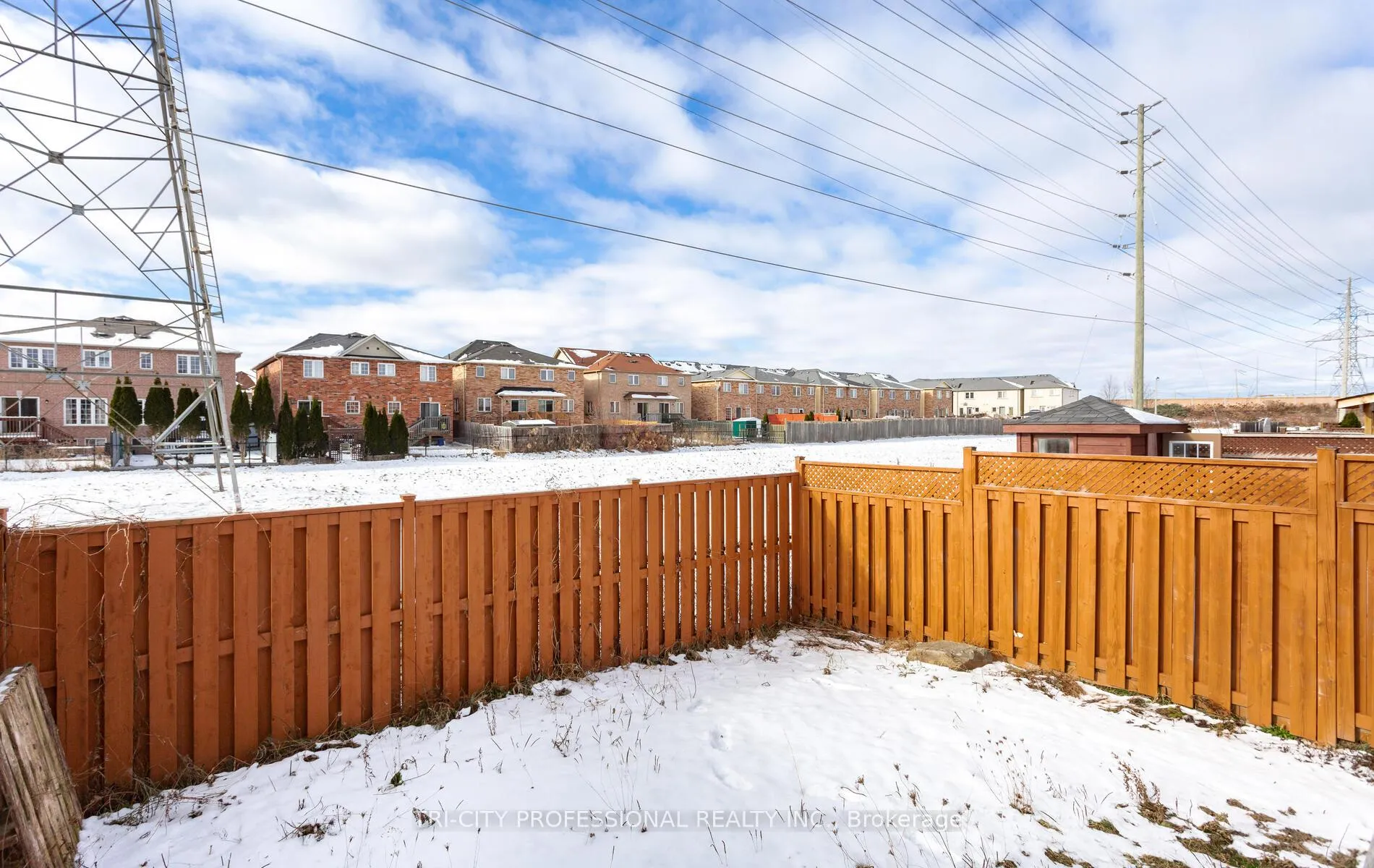 Photo 40 of 8 Wicklow Road, Brampton, Credit Valley — HOMEH