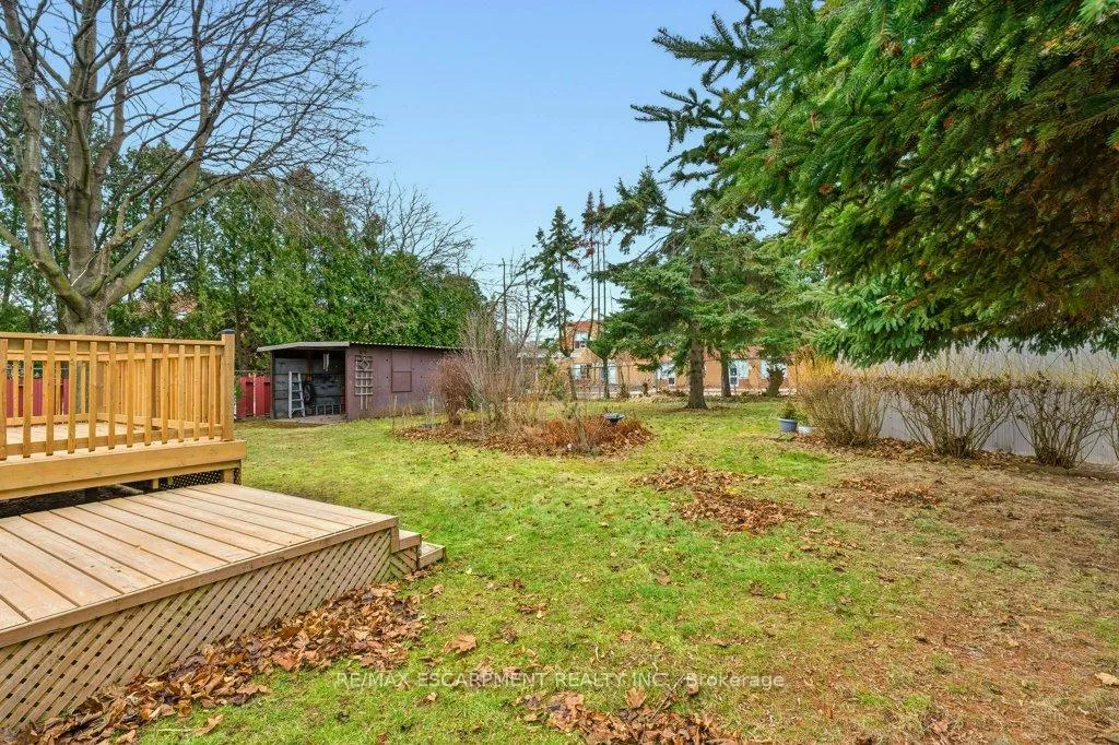 Photo 39 of 590 Cumberland Avenue, Burlington, Roseland — HOMEH