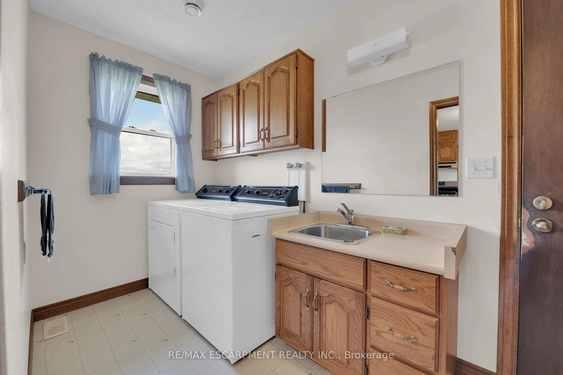 Photo 16 of 3115 Rainham Road, Haldimand, Nanticoke — HOMEH