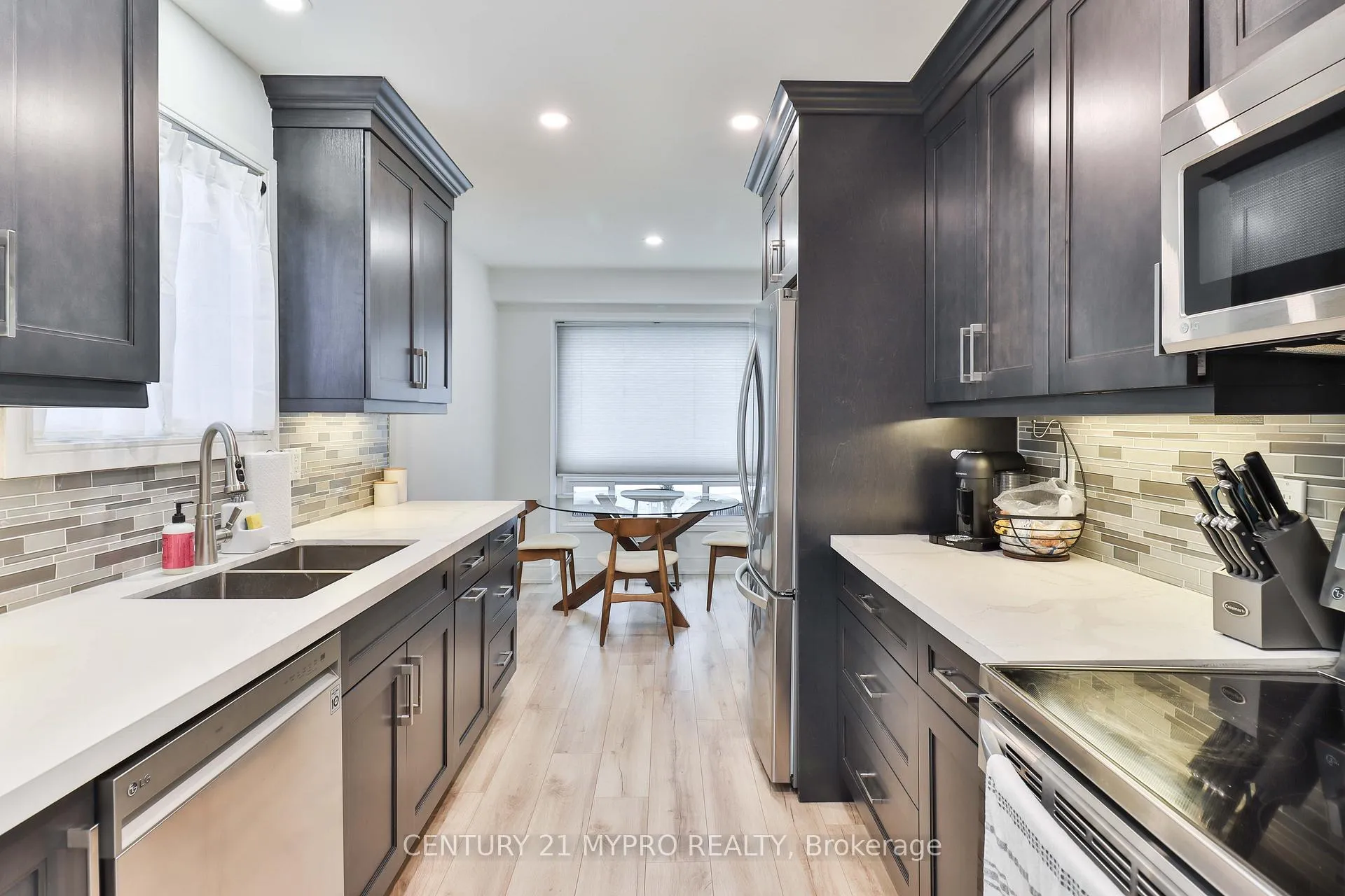 Photo 16 of 218 Northminster Court, Oshawa, Centennial — HOMEH