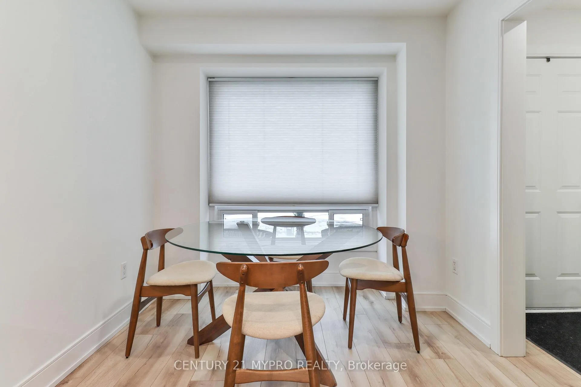 Photo 20 of 218 Northminster Court, Oshawa, Centennial — HOMEH