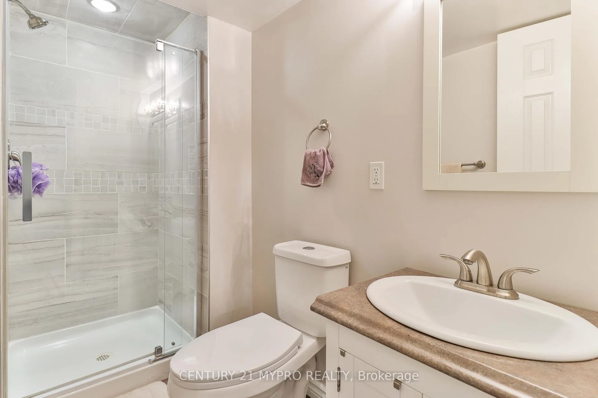 Photo 22 of 218 Northminster Court, Oshawa, Centennial — HOMEH