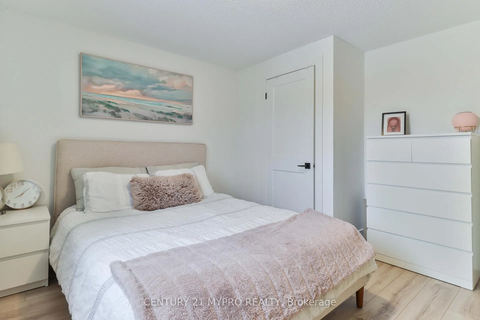 Photo 32 of 218 Northminster Court, Oshawa, Centennial — HOMEH