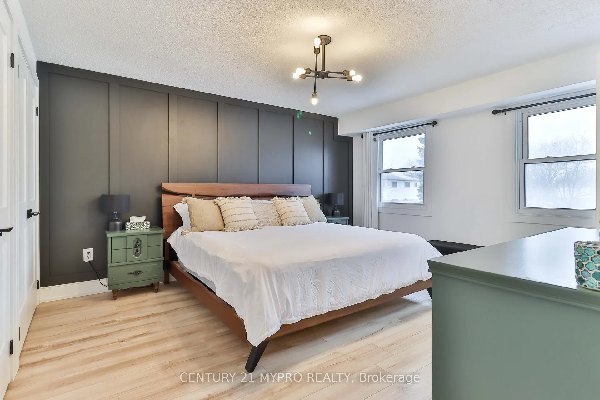 Photo 35 of 218 Northminster Court, Oshawa, Centennial — HOMEH