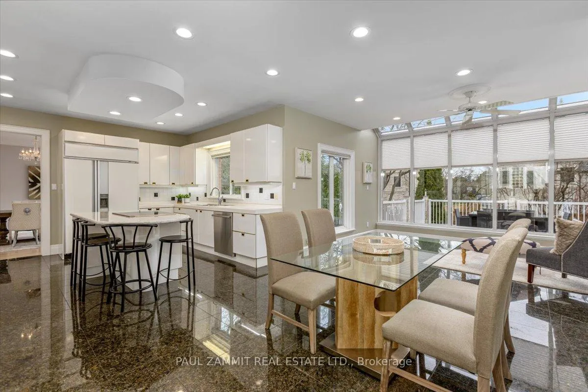 Photo 14 of 52 Laureleaf Road, Markham, Bayview Glen — HOMEH