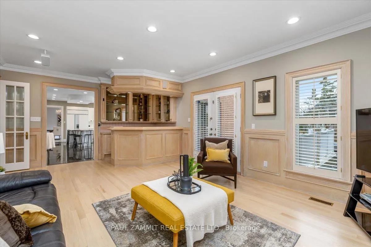Photo 18 of 52 Laureleaf Road, Markham, Bayview Glen — HOMEH