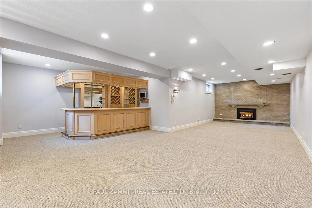 Photo 36 of 52 Laureleaf Road, Markham, Bayview Glen — HOMEH