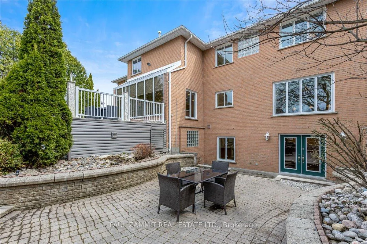 Photo 44 of 52 Laureleaf Road, Markham, Bayview Glen — HOMEH