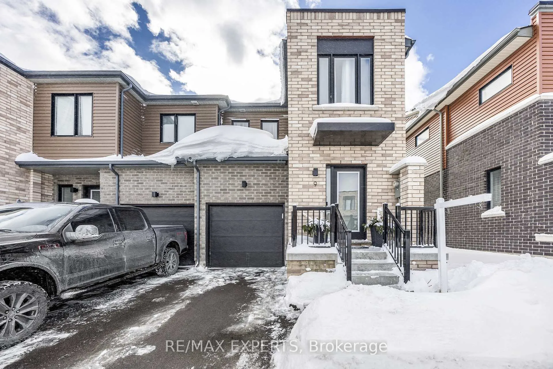 Photo 1 of 9 Haven Lane, Barrie, Painswick South — HOMEH