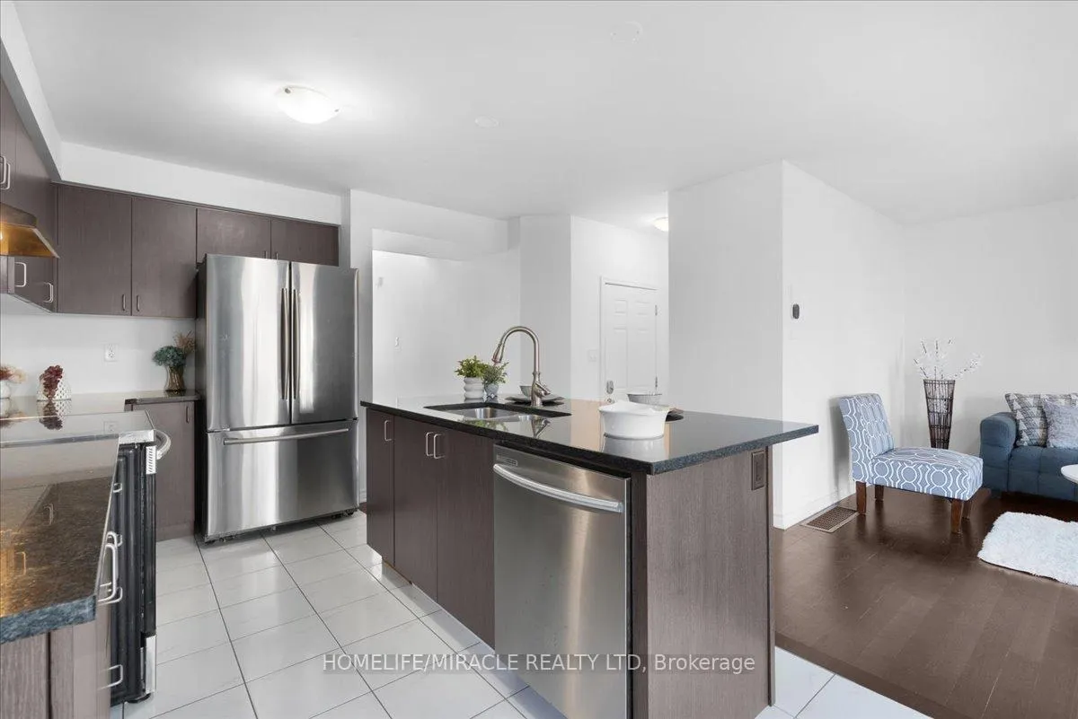Photo 11 of 218 Amand Drive, Kitchener — HOMEH