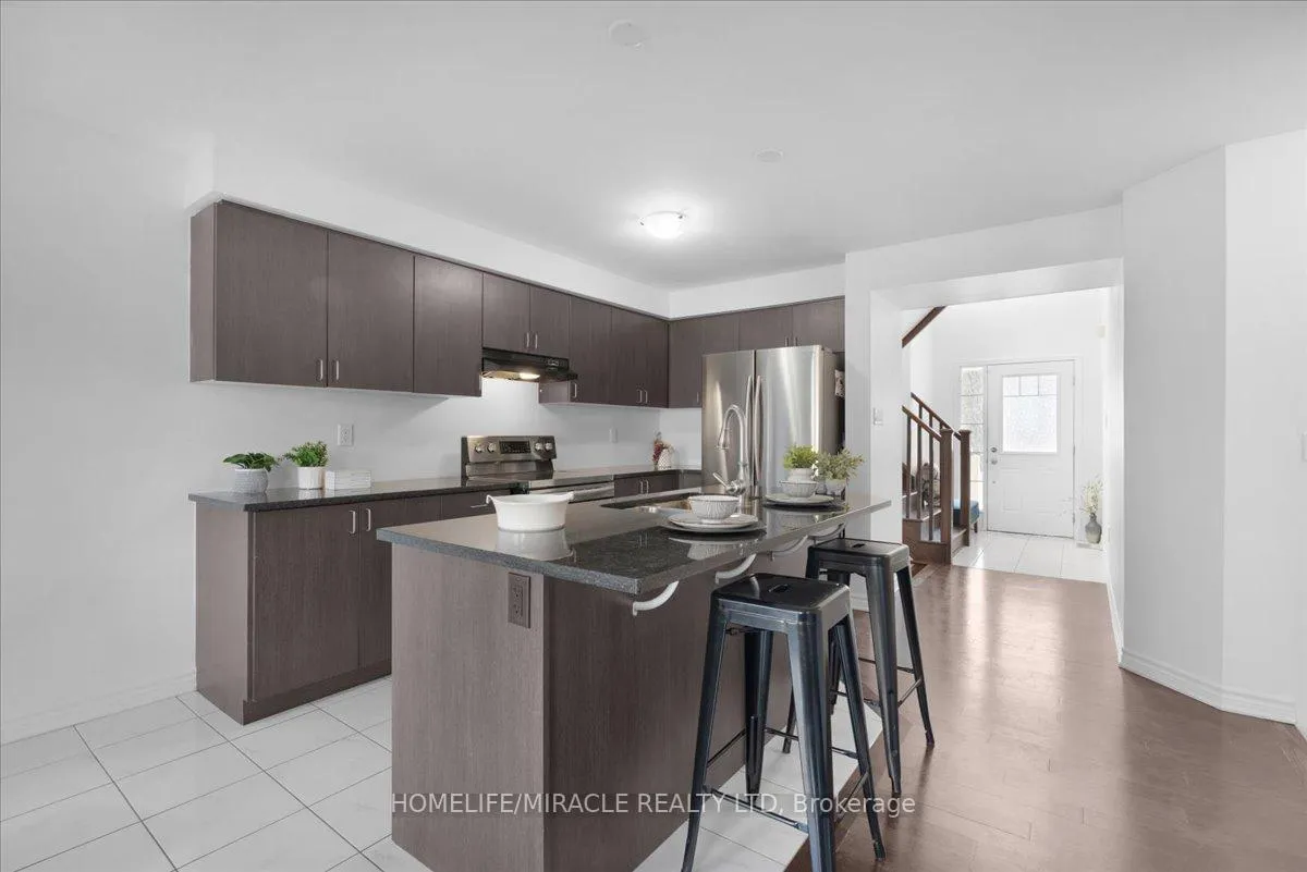 Photo 12 of 218 Amand Drive, Kitchener — HOMEH
