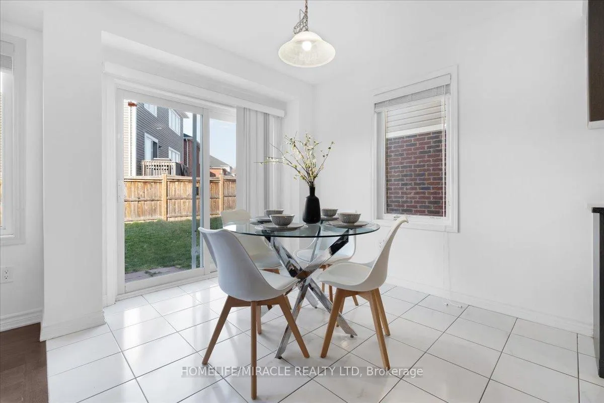 Photo 13 of 218 Amand Drive, Kitchener — HOMEH
