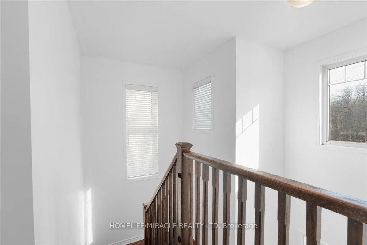 Photo 17 of 218 Amand Drive, Kitchener — HOMEH