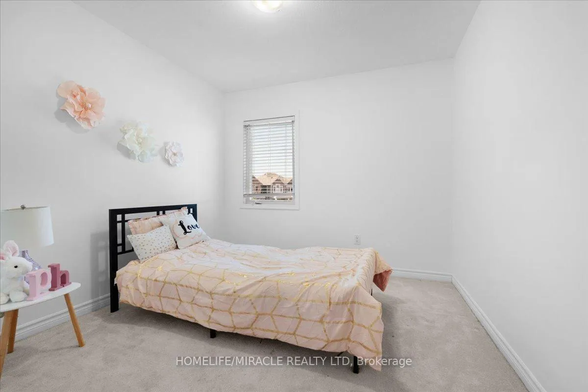 Photo 25 of 218 Amand Drive, Kitchener — HOMEH