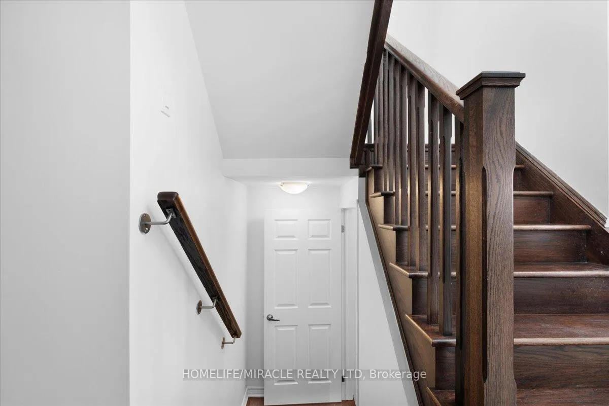 Photo 27 of 218 Amand Drive, Kitchener — HOMEH