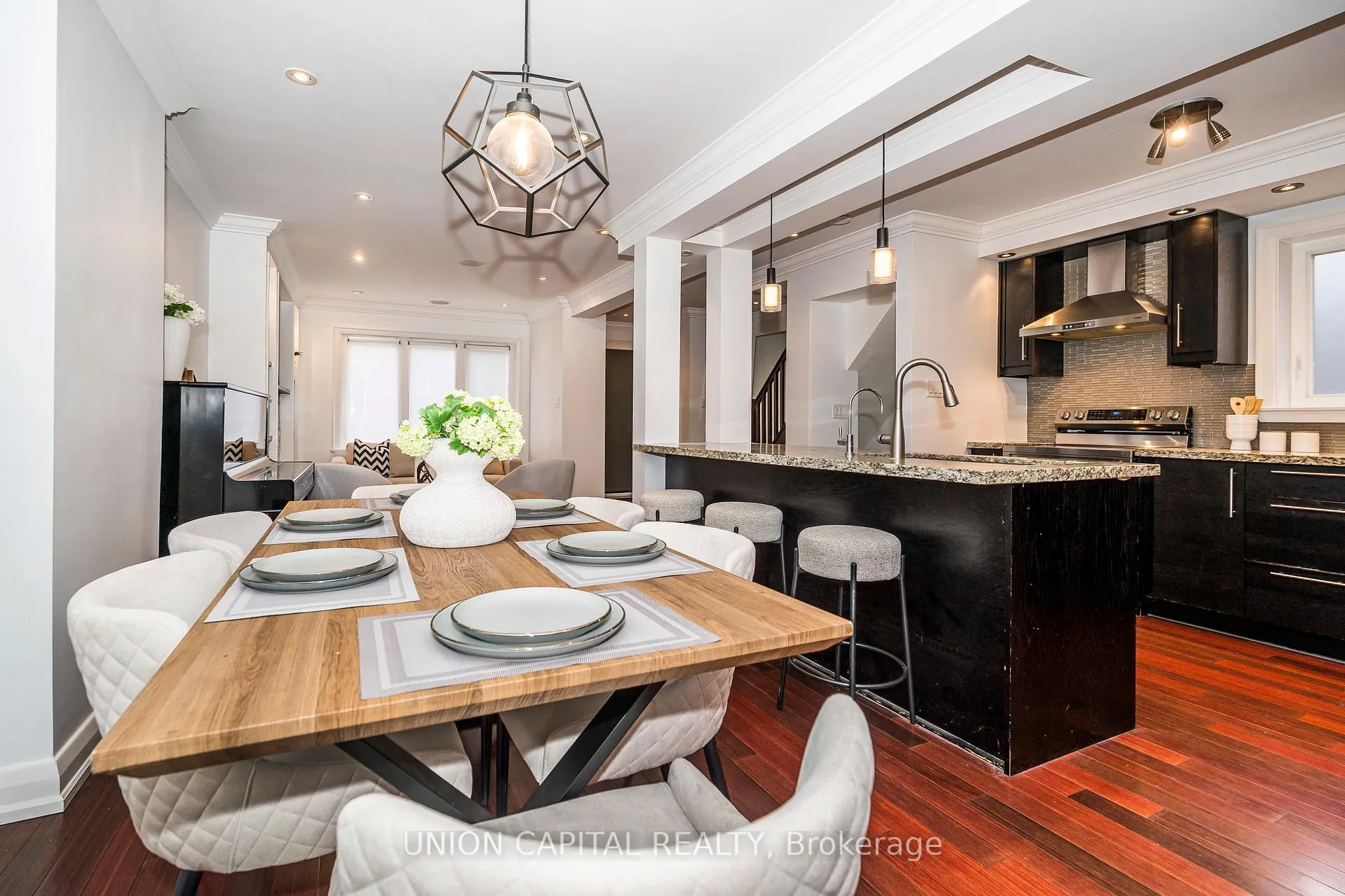 Photo 16 of 54 Glenside Avenue, Toronto, Greenwood-Coxwell — HOMEH