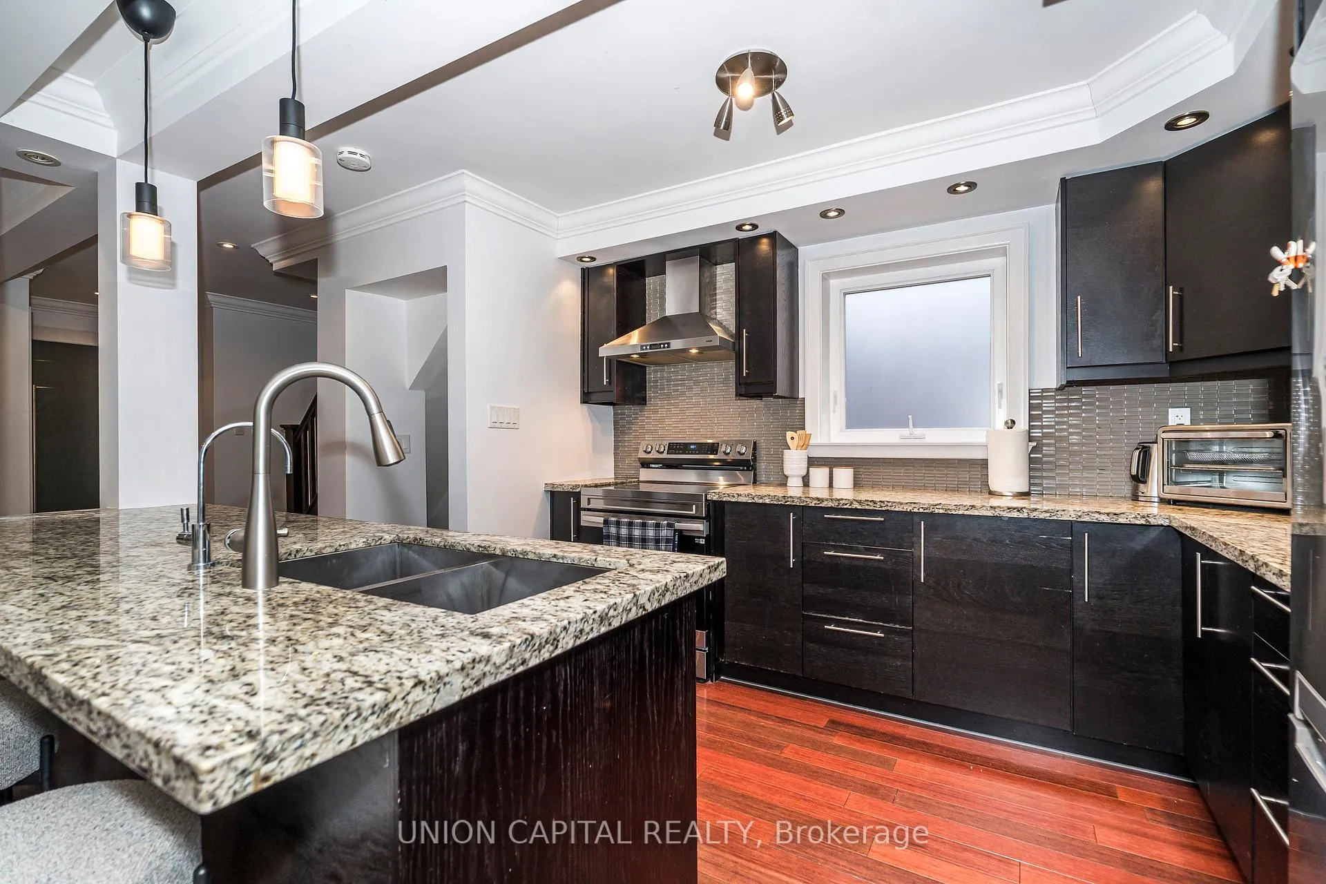 Photo 21 of 54 Glenside Avenue, Toronto, Greenwood-Coxwell — HOMEH