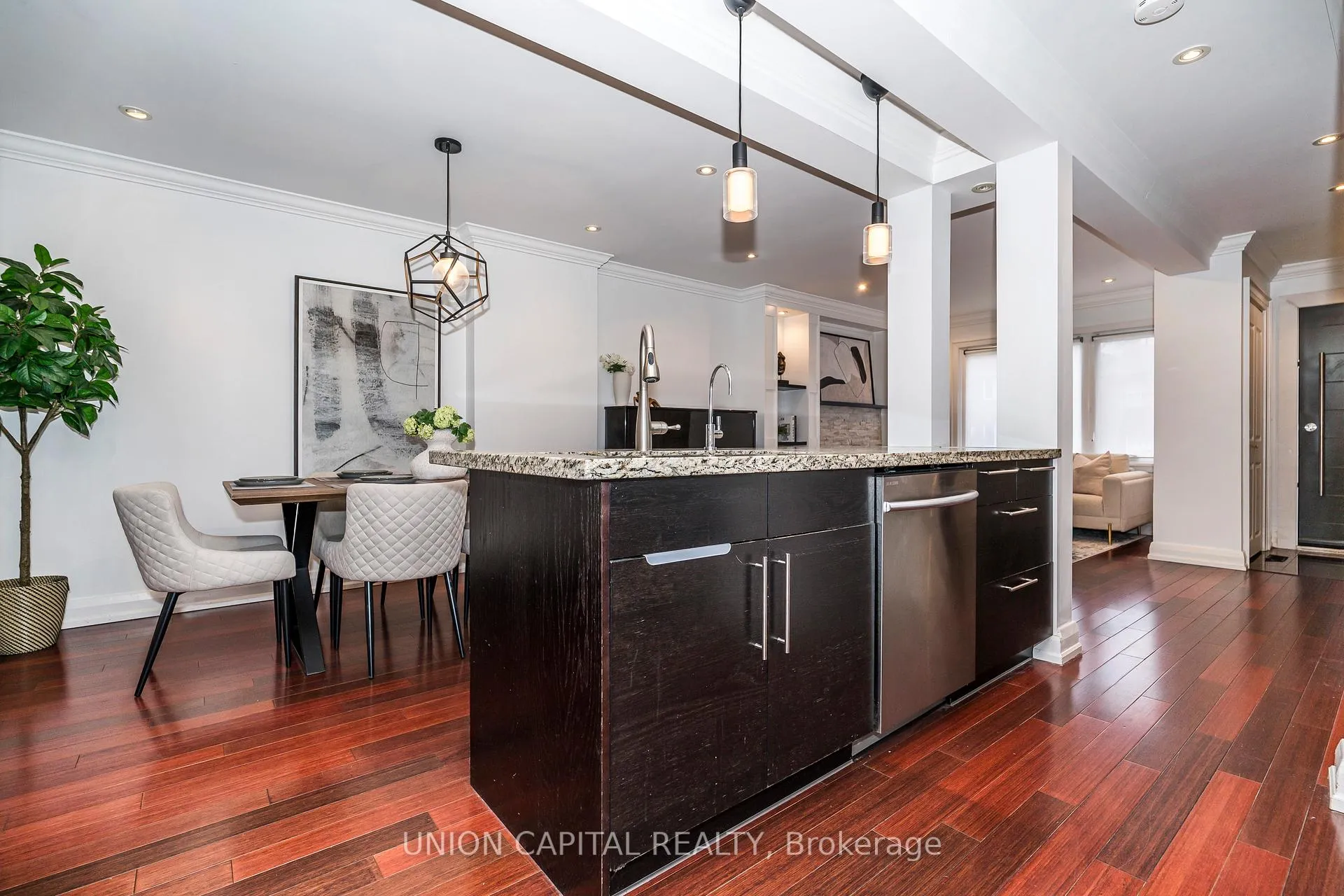 Photo 22 of 54 Glenside Avenue, Toronto, Greenwood-Coxwell — HOMEH