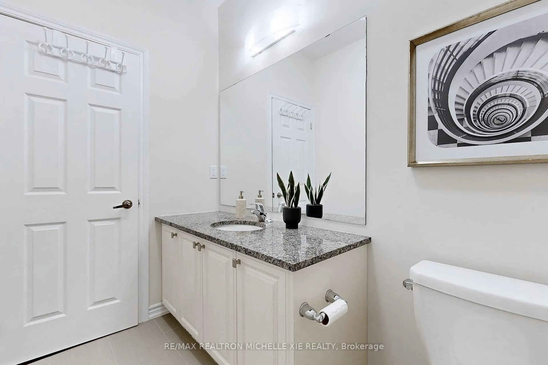 Photo 25 of 37 Isabella Peach Drive, Markham, Victoria Square — HOMEH