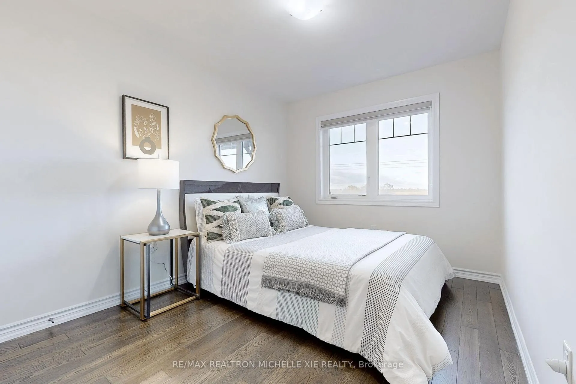 Photo 29 of 37 Isabella Peach Drive, Markham, Victoria Square — HOMEH