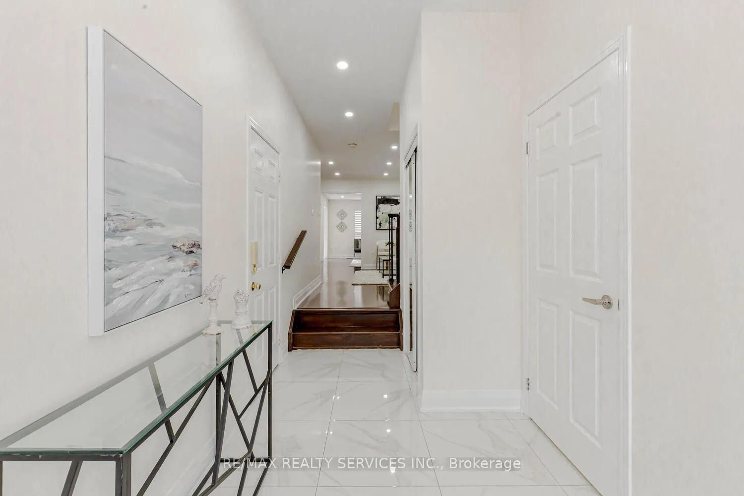 Photo 6 of 12 Benmore Crescent, Brampton, Vales of Castlemore — HOMEH