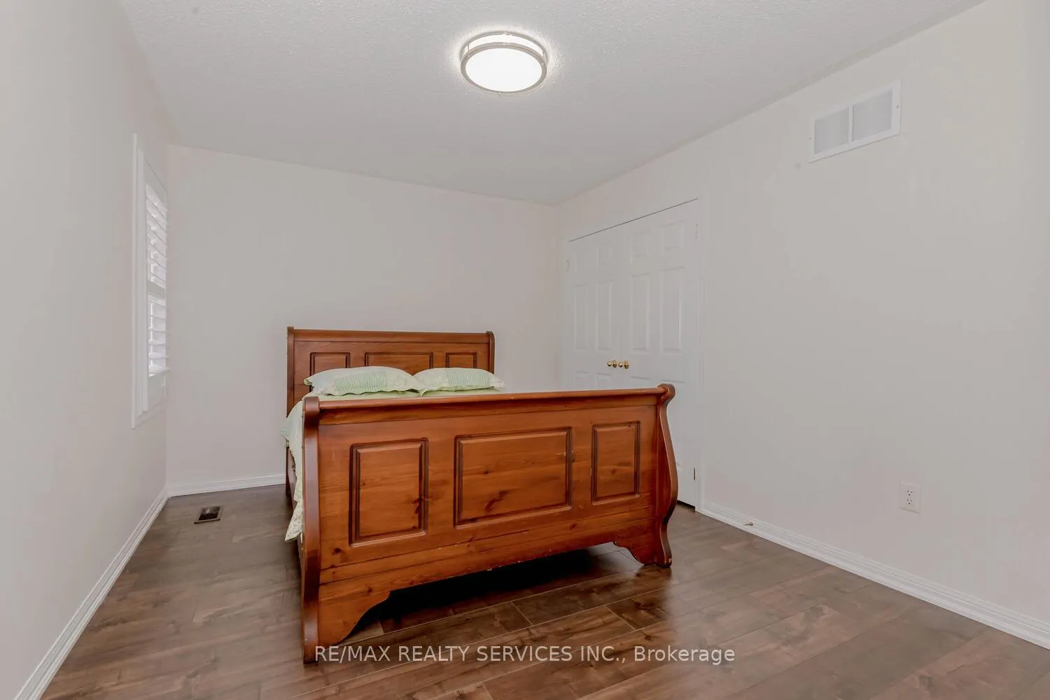 Photo 25 of 12 Benmore Crescent, Brampton, Vales of Castlemore — HOMEH