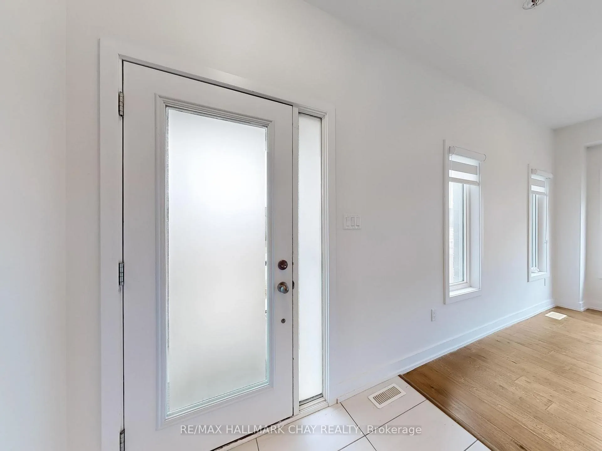 Photo 5 of 2 South Park Lane, Barrie, Painswick South — HOMEH